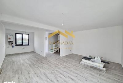 Casă cu 4 camere cu Teren 265 Mp în Sânmihaiu Român - 2