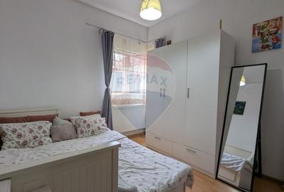 Casă cu 11 camere cu Teren 330 Mp în Iancului - 11