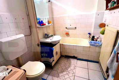 Apartament cu 4 camere decomandat în Central - 8