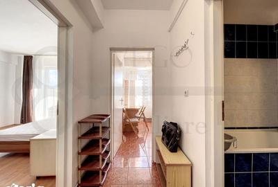 Garsonieră decomandată în Între Lacuri