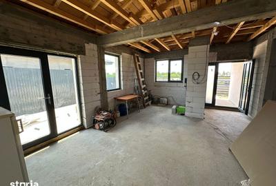 Casă cu 3 camere cu Teren 250 Mp în Crevedia - 13