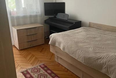 Apartament cu 3 camere semidecomandat în Ozana - 4