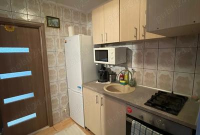 Inchiriez garsoniera zona metrou Pacii sector 6 - 2