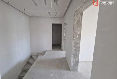 Duplex cu 4 camere cu Canalizare în Moșnița Veche - 12