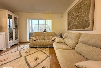 Apartament cu 3 camere decomandat în Central - 4