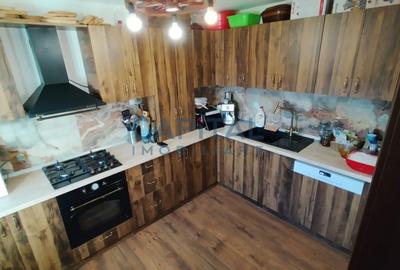 VILA spatioasa in VIISOARA la 7km de Piatra Neamt. - 3