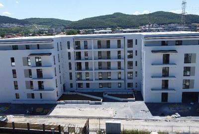 Apartament cu 4 camere semidecomandat în Florești - 7