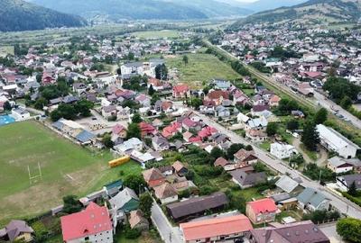 Casă cu Teren 250 Mp în Central