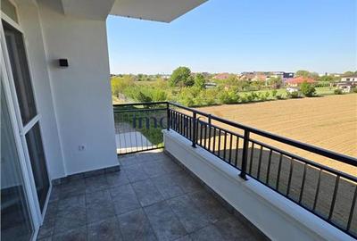 Apartament cu 3 camere semidecomandat în Micro 16 - 20