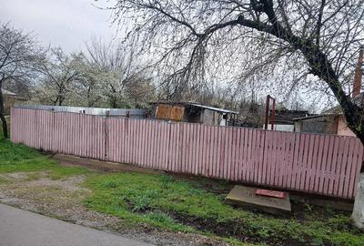 Casă cu 4 camere cu Teren 1500 Mp în Central - 2