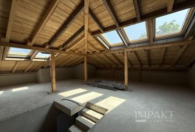 Case cuplate la liziera padurii , ideale pentru 2 familii ! - 31