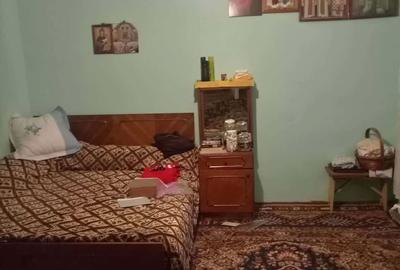 Casă cu 4 camere decomandat în Central - 5