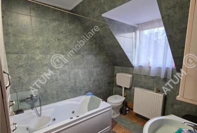 Apartament cu 3 camere decomandat în Trei Stejari - 2