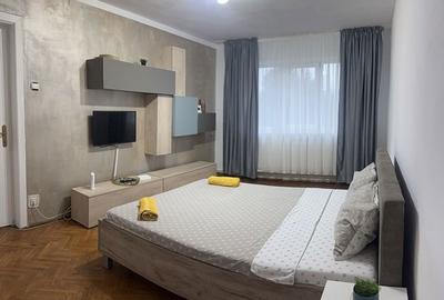 Apartament cu 2 camere decomandat în 1 Mai