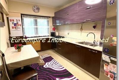 Apartament cu 3 camere decomandat în Tomis III
