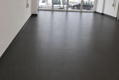 Spațiu comercial, de 45 mp, în Central - 2