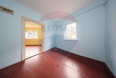 Corp de casa cu 2 studiouri independente, ideal pentru regim hotelier - 5