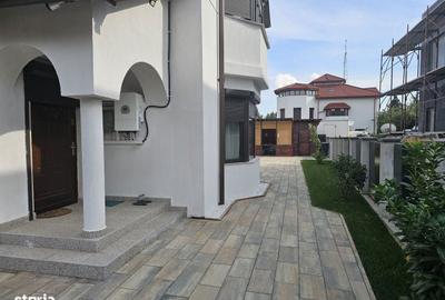 Casă cu 5 camere cu Teren 460 Mp în Central