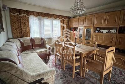 PRET NOU - Casa de vanzare construc?ie solida ?i spa?ioasa - 3