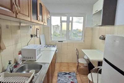 Apartament cu 2 camere semidecomandat în Micro 5 - 8