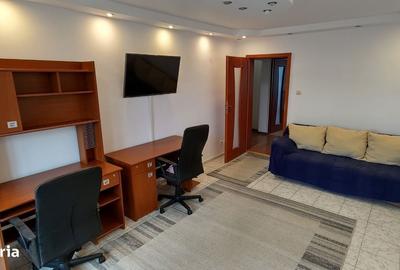 Apartament cu 2 camere decomandat în Tractorul - 9