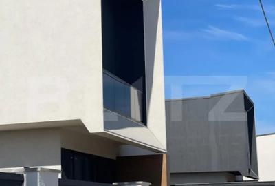 Casă cu 3 camere cu Teren 400 Mp în Central - 2