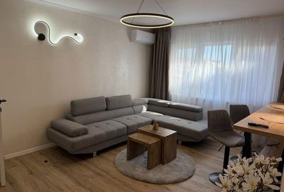 Apartament cu 3 camere în Central - 1