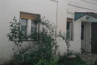 Casă individuală cu 2 camere cu Teren 150 Mp în Central - 2