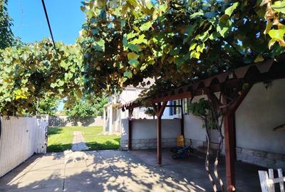 Casa de vânzare Varias - 2