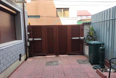 Casa superba, zona linistita, accesibil, cu mansarda locuibila de 100mp. - 48