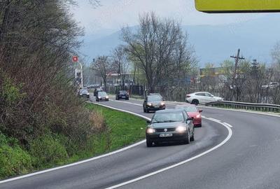 Teren de 5800 mp, în Gura Văii - 4