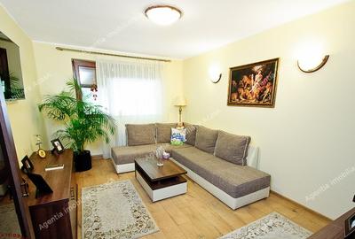Apartament cu 3 camere decomandat în Mazepa 1 - 5