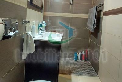 Apartament cu 4 camere decomandat în Depozitelor - 13