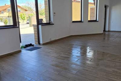 Spațiu comercial, de 663 mp, în Central - 1