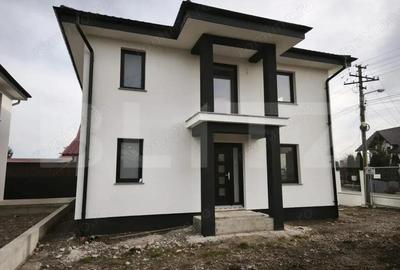 Casă cu 5 camere cu Teren 250 Mp în Rădăuți