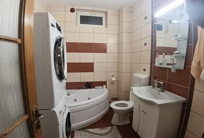 Casă cu 4 camere cu Teren 1000 Mp în Central - 15