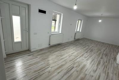 Casă cu 3 camere cu Teren 358 Mp în Joița - 4