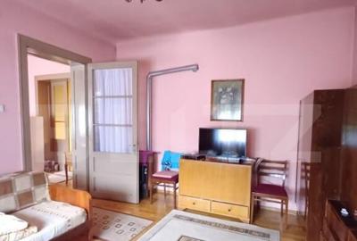 Casa renovabila cu 2 spatii comerciale, 416.6 mp, teren de 7 - 30