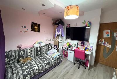 Apartament cu 2 camere decomandat în Republicii