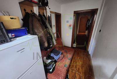Timisoara Cetatii. Etaj 1. Centrala proprie. 4 camere transformat in 3 camere decomandat - 6
