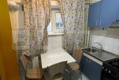 Apartament cu 3 camere decomandat în Șcheia - 2