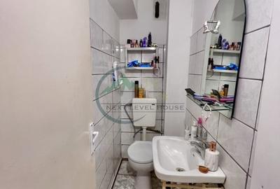 Apartament 3 camere, decomandat - 16