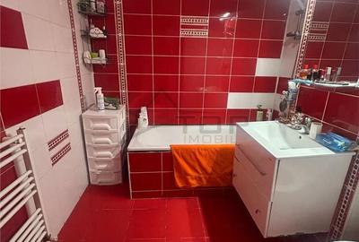 Apartament cu 3 camere decomandat în Dacia - 10