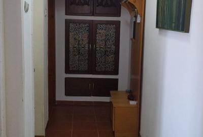Apartament cu 3 camere decomandat în Răcăciuni - 12