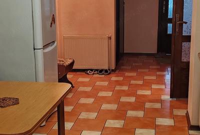 Apartament cu 3 camere decomandat în Central - 3