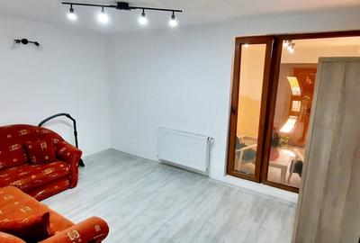 Apartament cu 3 camere decomandat în Central - 2