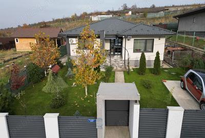 Casă cu 3 camere în Tomești - 5