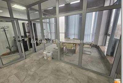 De inchiriat spatiu comercial zona Centru - 6