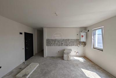 Apartament cu 3 camere semidecomandat în Florești - 2