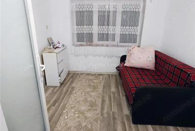 Apartament 2 camere ultracentral in Moldova Noua - 6